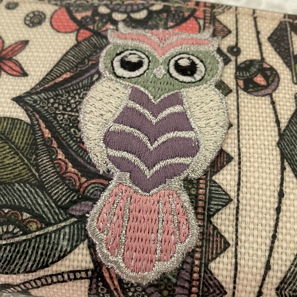 ♥️SAKROOTS Wallet♥️ - Picture 2 of 5